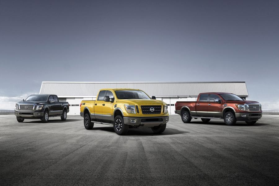  Nissan Titan Crew Cab XD Platinum Reserve 2015 года  (фото 15 из 33)